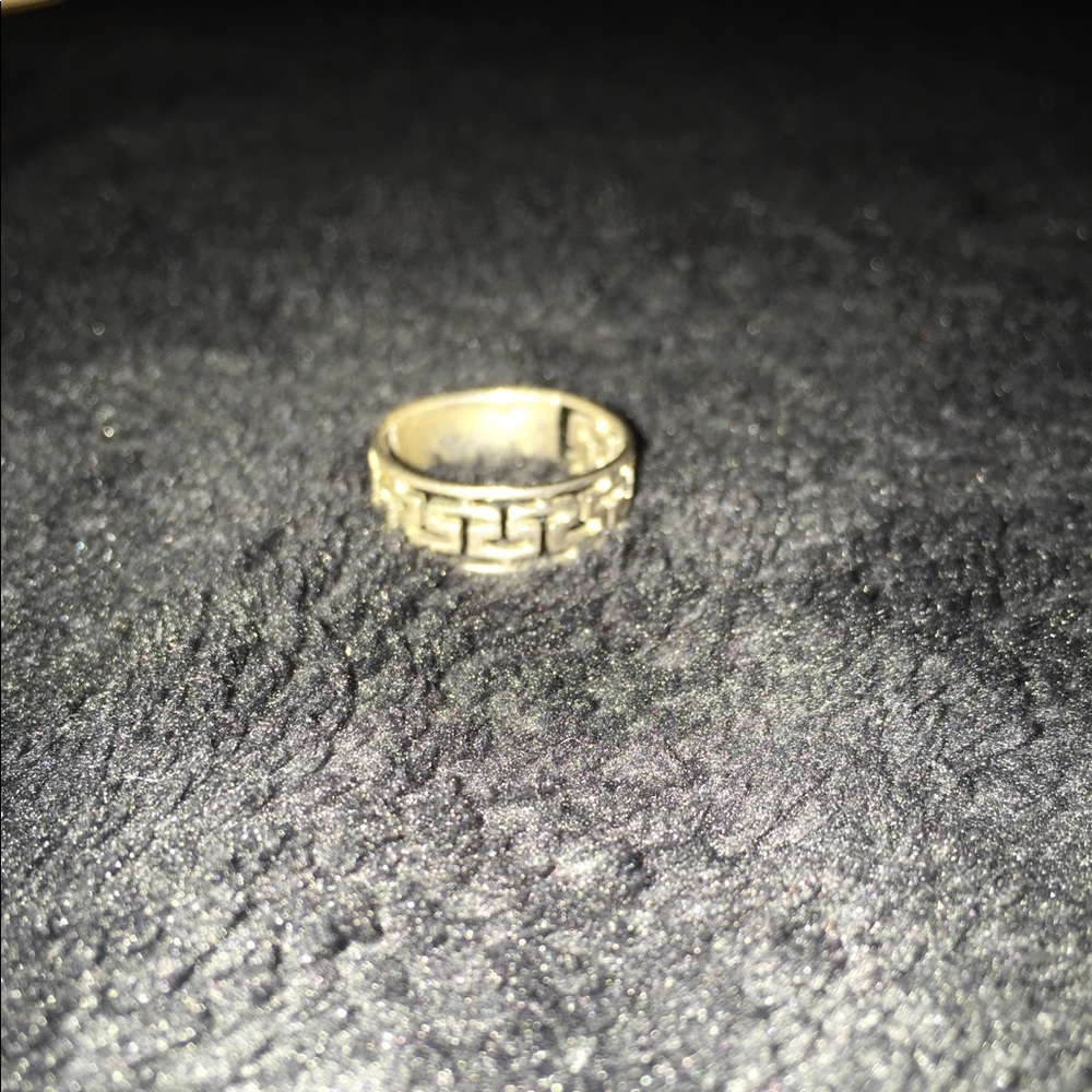 SILVER RING - Picture 2 of 2